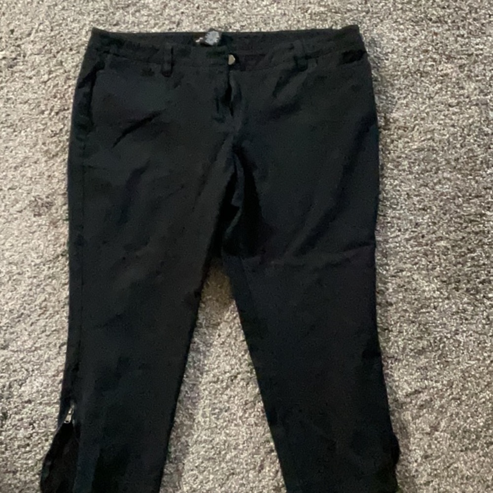 Black capris with side leg zipper